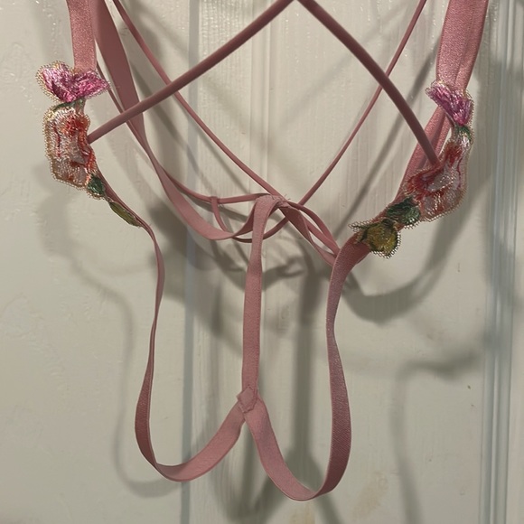 Victoria's Secret Pink Dusty Rose Floral Embroidered Strappy Teddy Lingerie - Picture 4 of 10